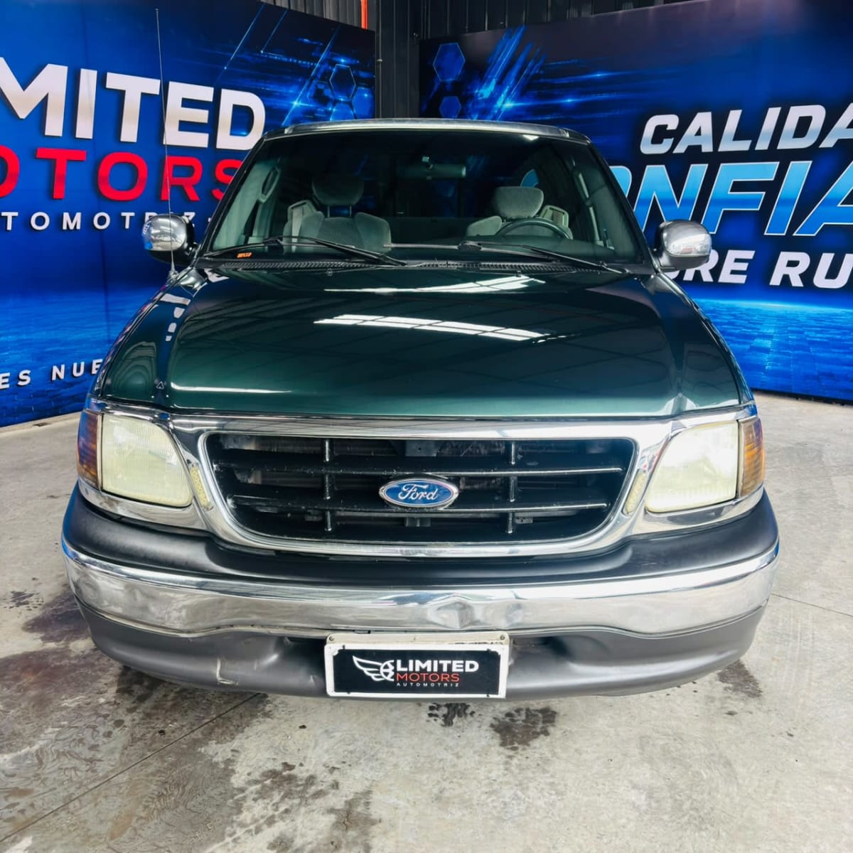 2002 Ford F 150 XLT 4.6 - Miniatura 2