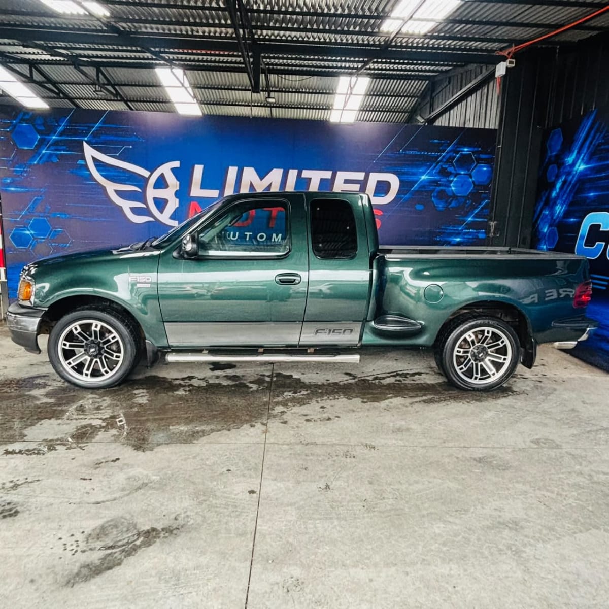 2002 Ford F 150 XLT 4.6 - Miniatura 5