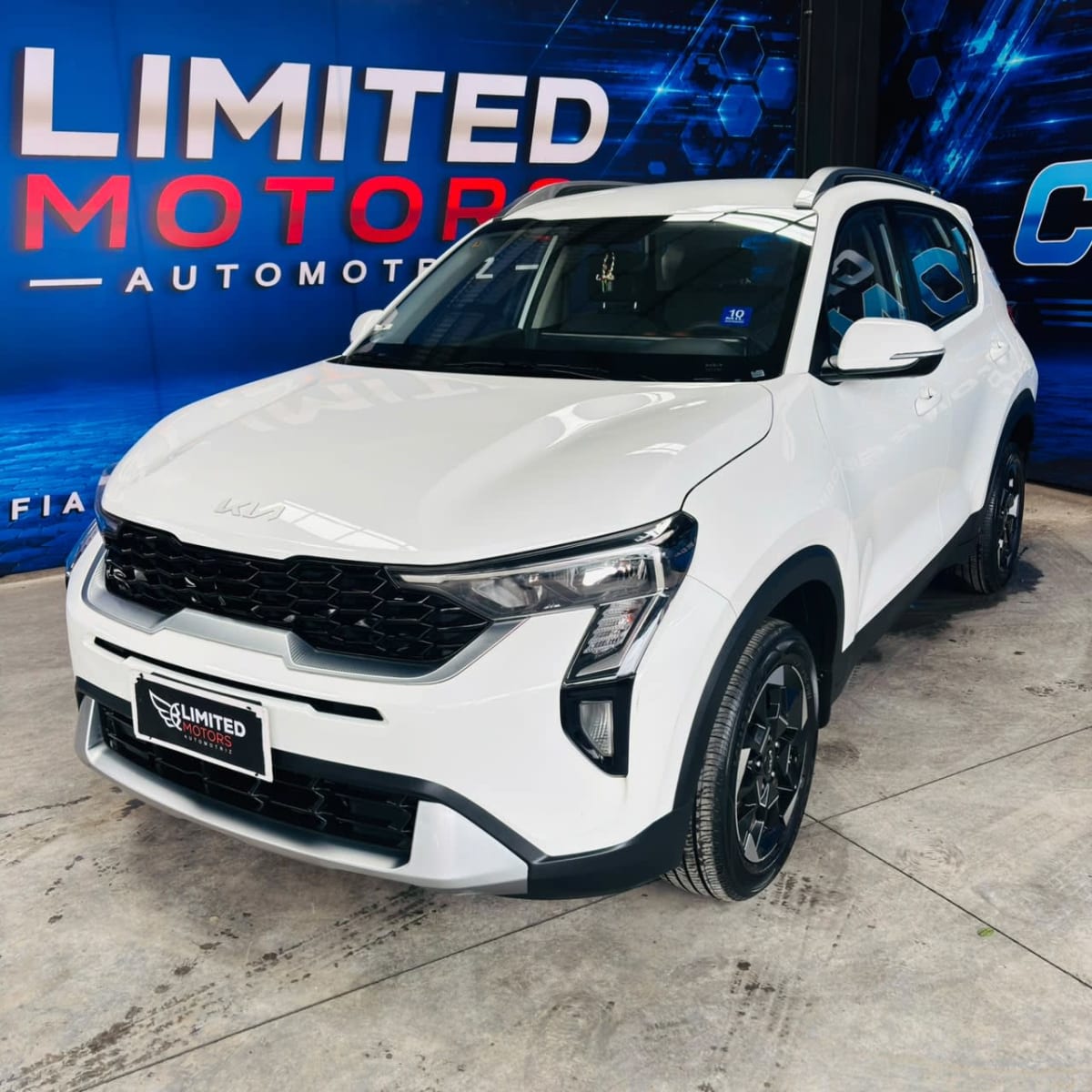 2025 KIA SONET EX 1.5L 6MT - Miniatura 3