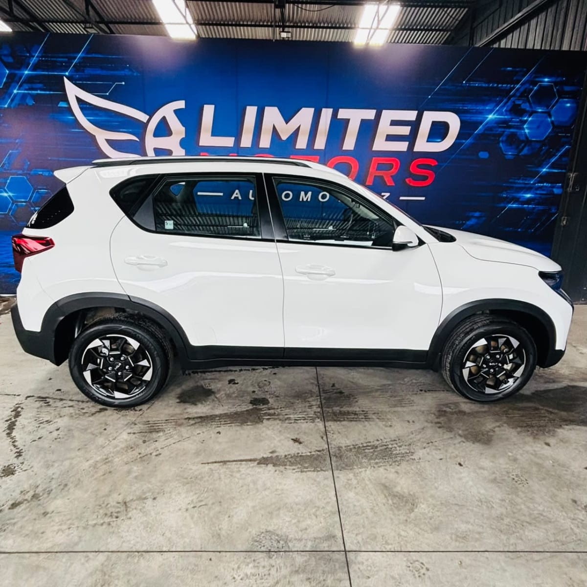 2025 KIA SONET EX 1.5L 6MT - Miniatura 5