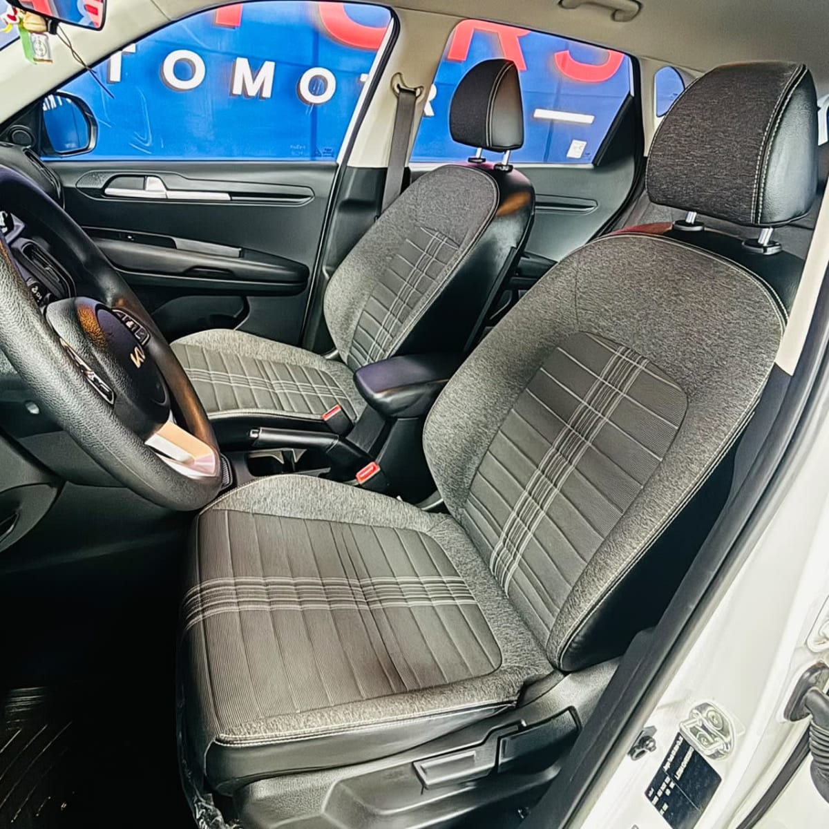 2025 KIA SONET EX 1.5L 6MT - Miniatura 10