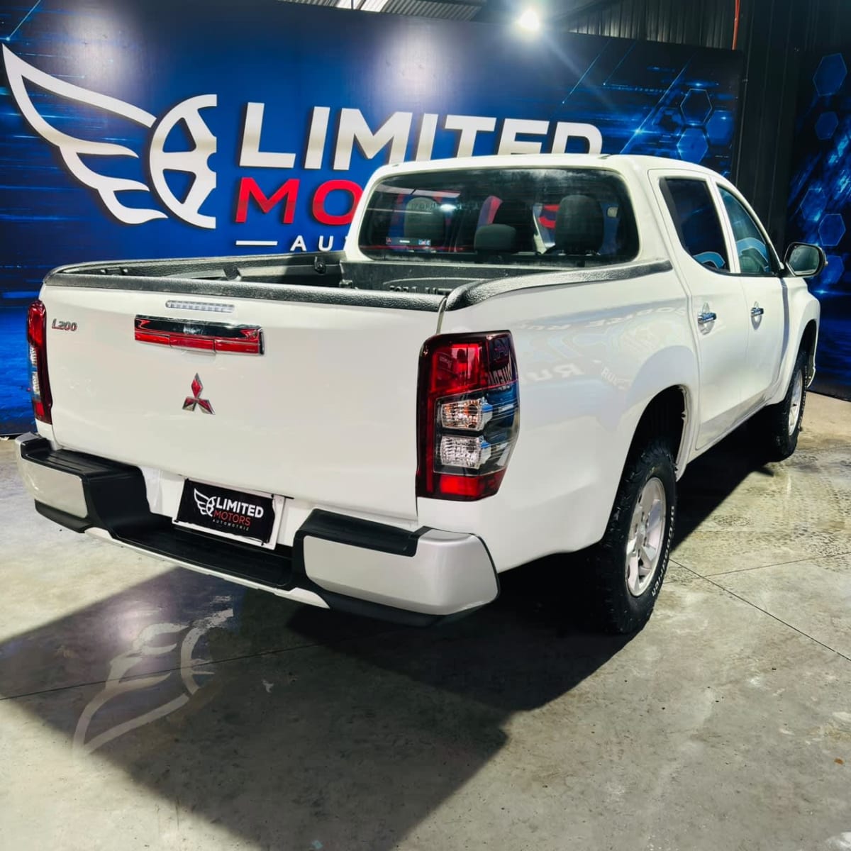 2021 Mitsubishi L200 KATANA CRT 4X4 2.4 - Miniatura 8