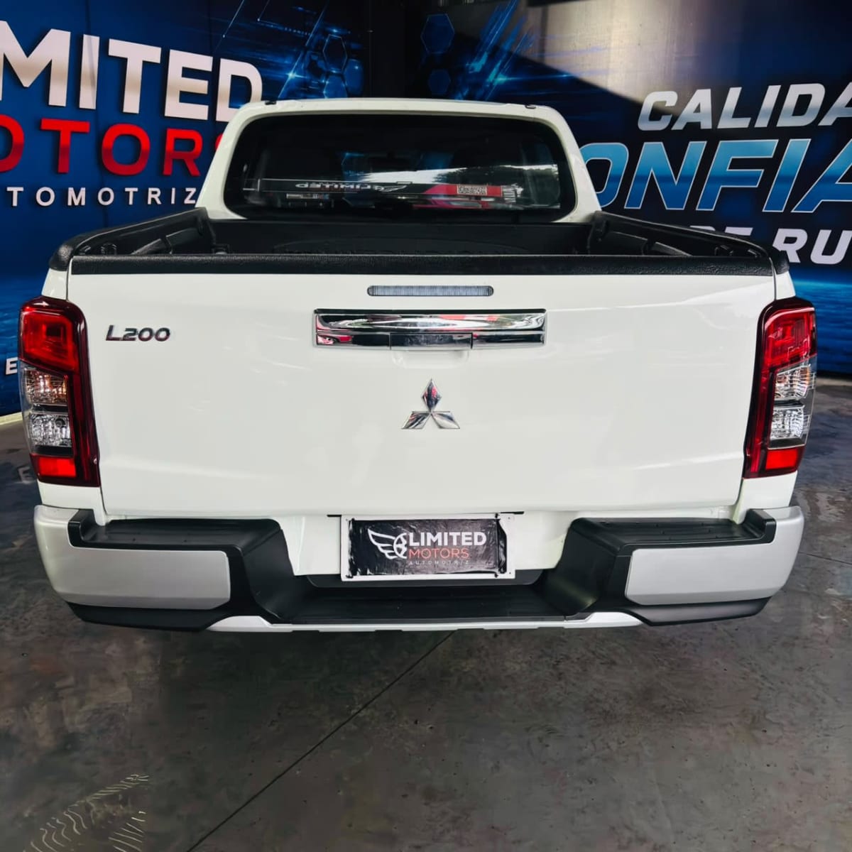 2021 Mitsubishi L200 KATANA CRT 4X4 2.4 - Miniatura 9