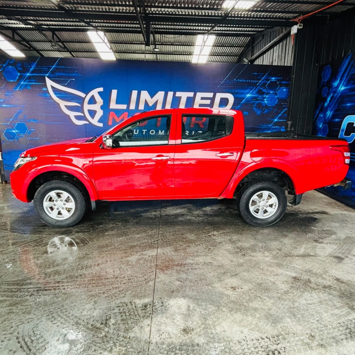 2019 Mitsubishi L200 KATANA CRT 4X4 2.4 - Miniatura 5