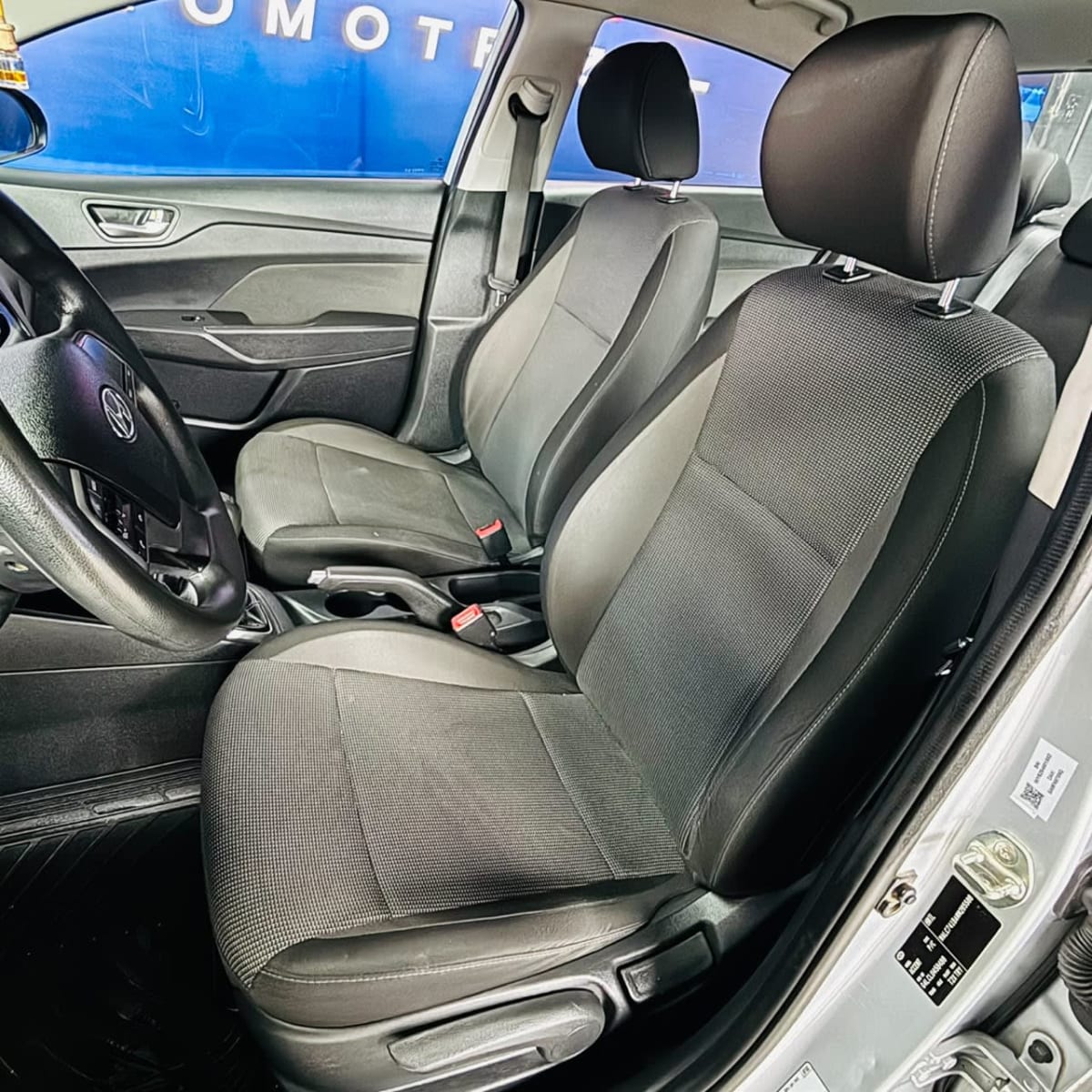 2021 Hyundai ACCENT HCI 1.4 - Miniatura 10