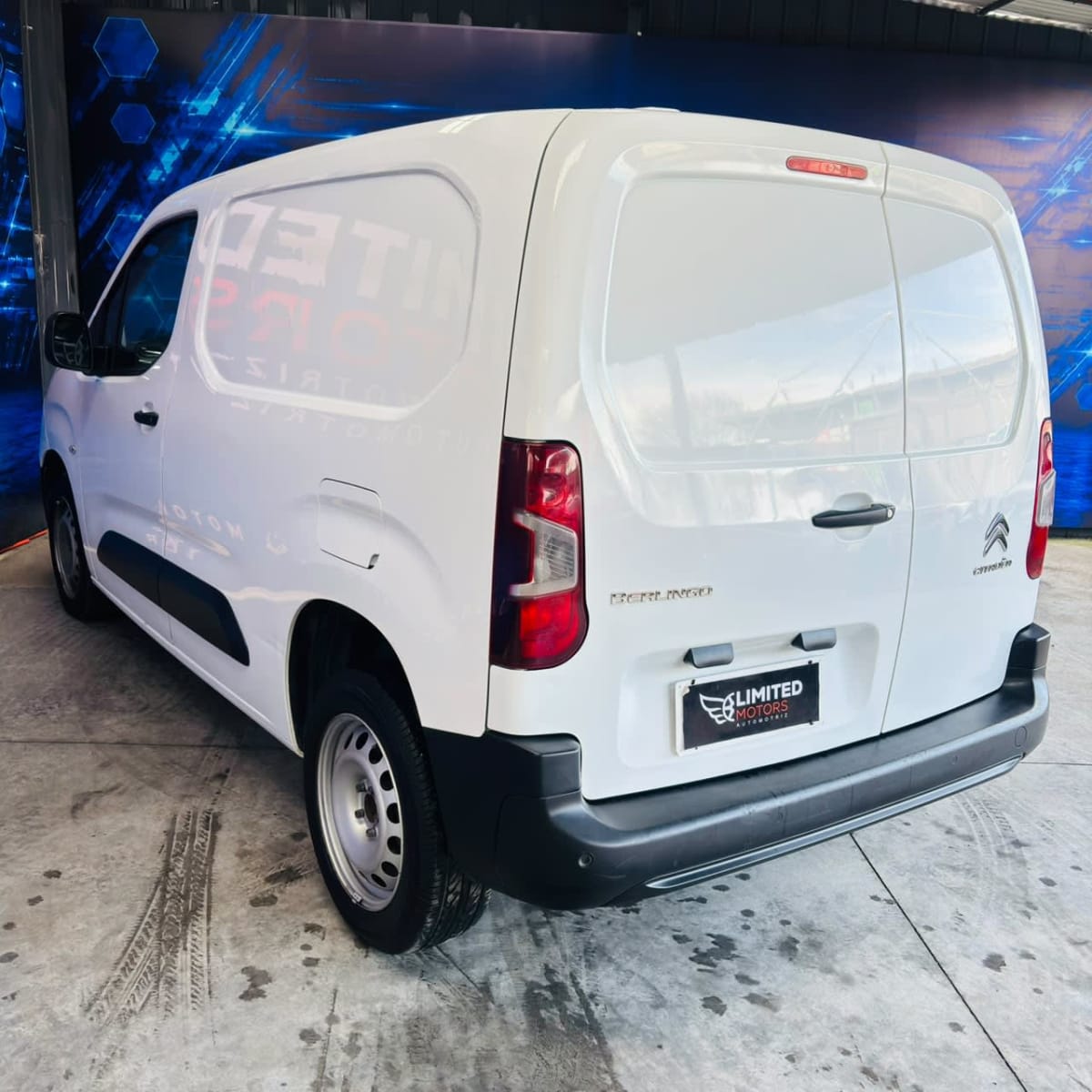 2022 Citroën BERLINGO K9 1.6 - Miniatura 7