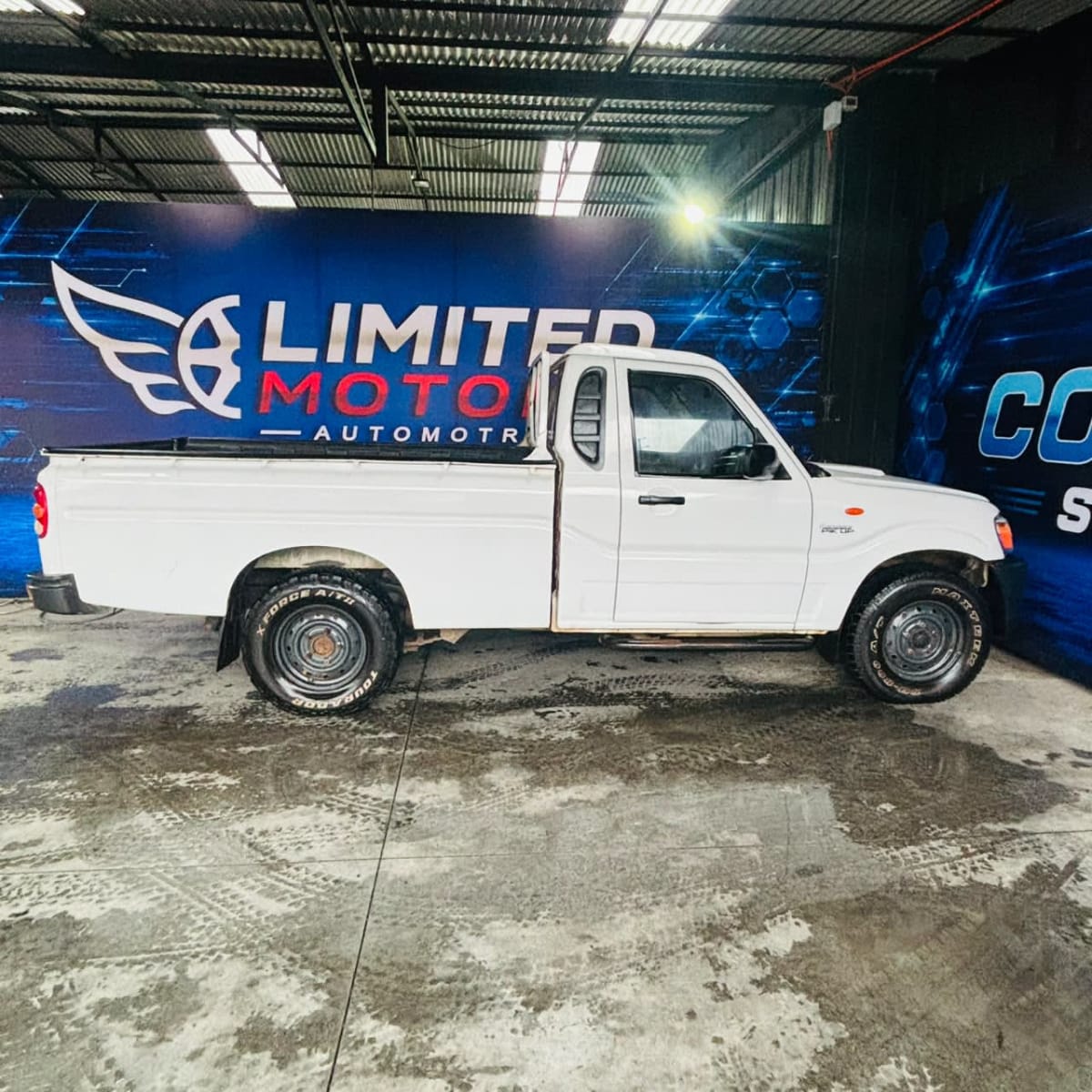 2017 Mahindra NEW PIK UP XL 2.2 - Miniatura 6