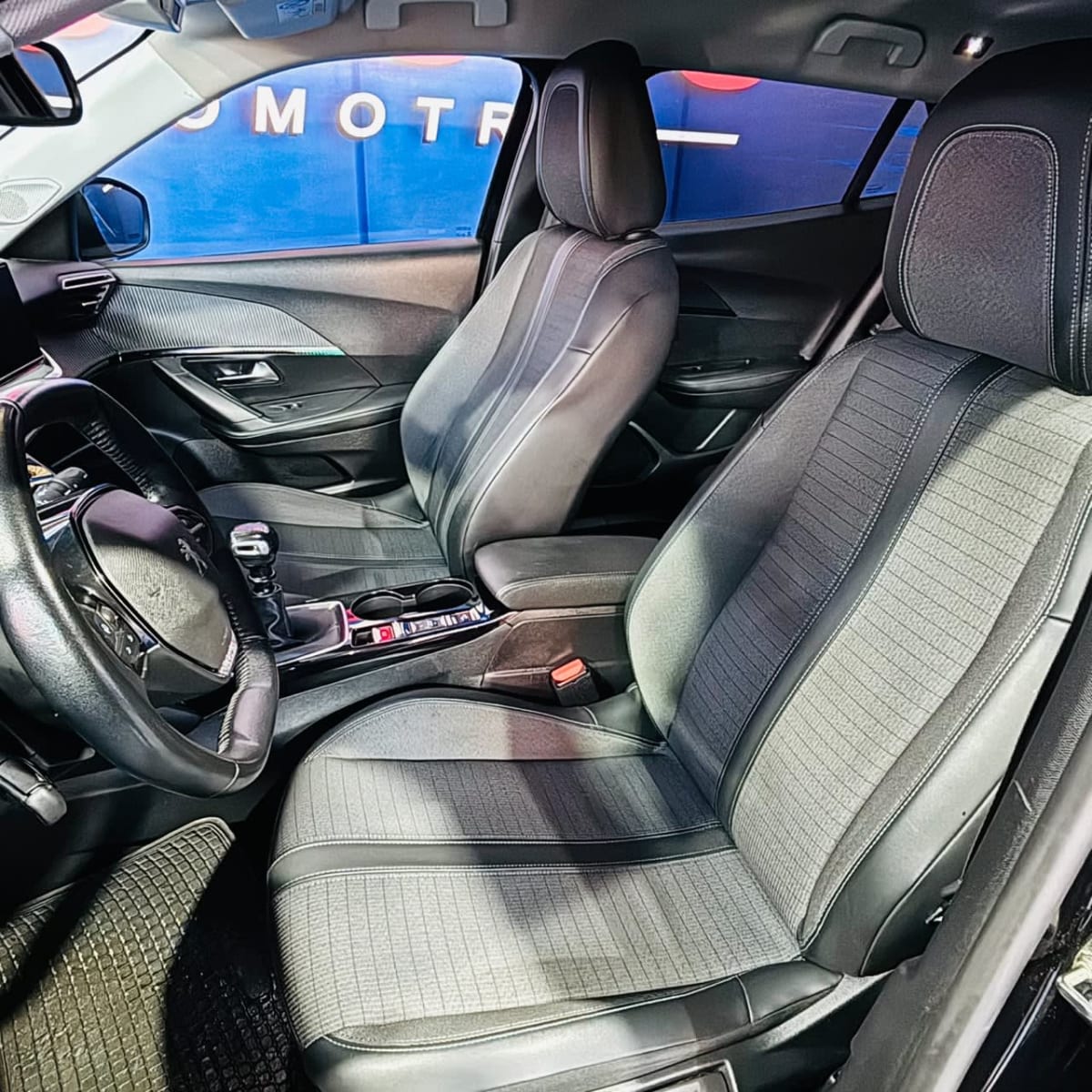 2021 Peugeot 2008 PURETECH 130 1.2 - Miniatura 10