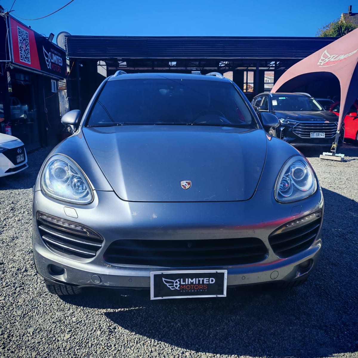 2014 Porsche CAYENNE S V8 4.2 S - Miniatura 2