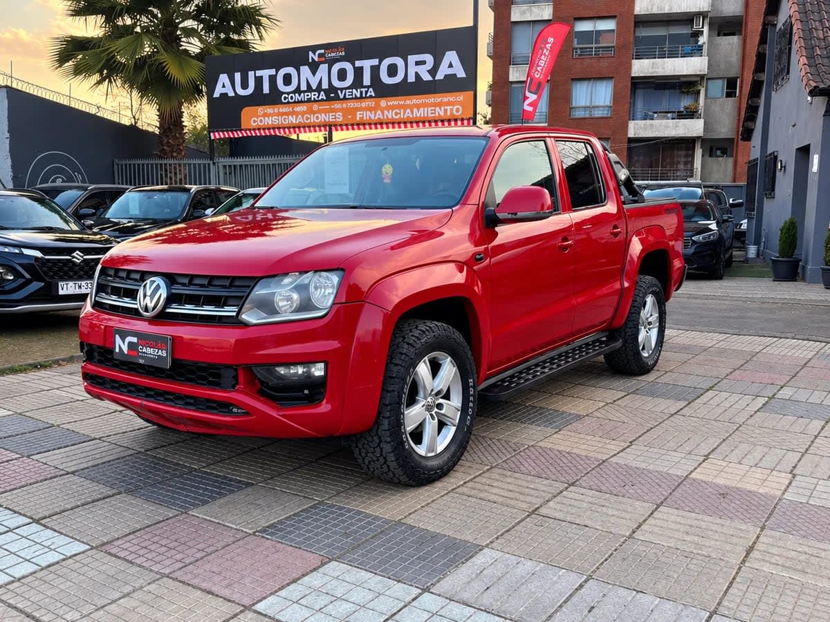 2018 Volkswagen Amarok COMFORTLINE Rojo - Miniatura 2