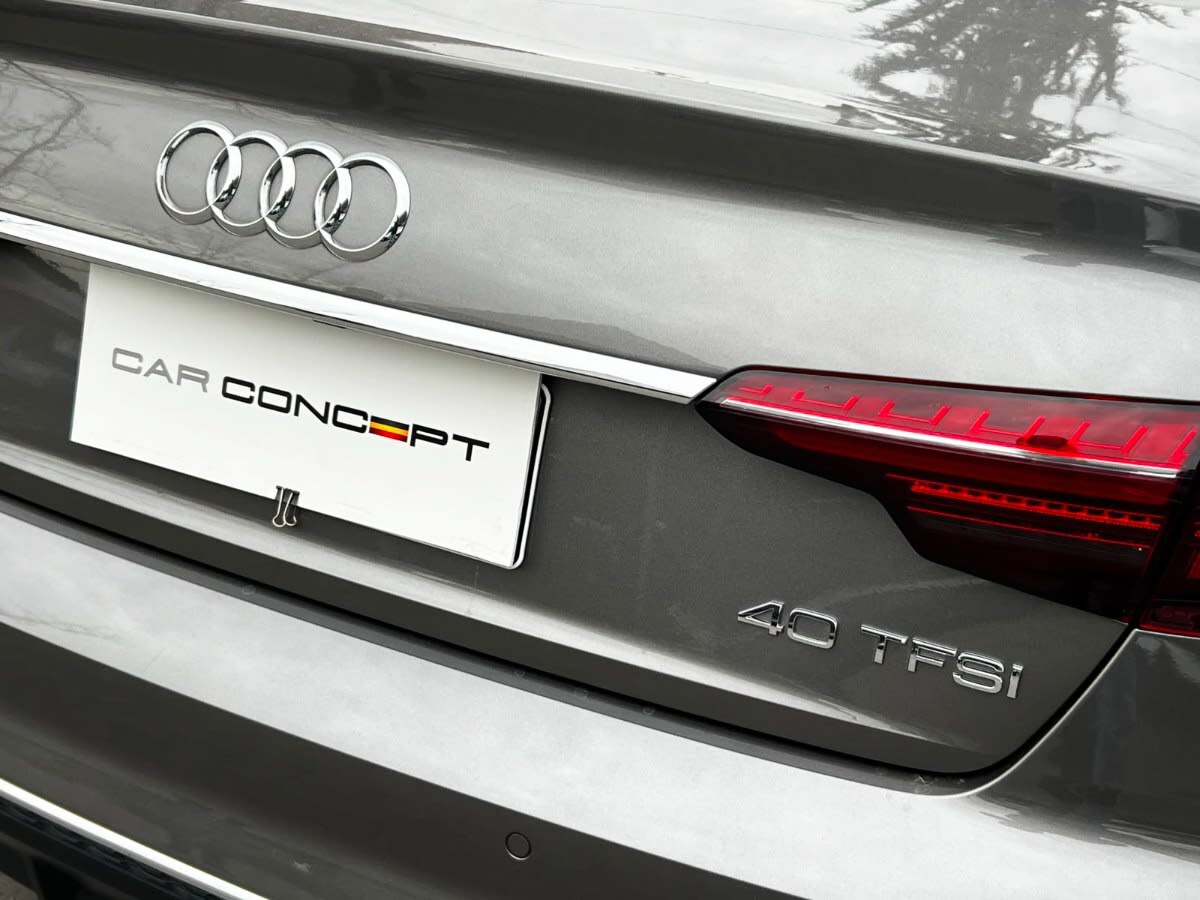 2022 Audi A4 40 Gris - Miniatura 7