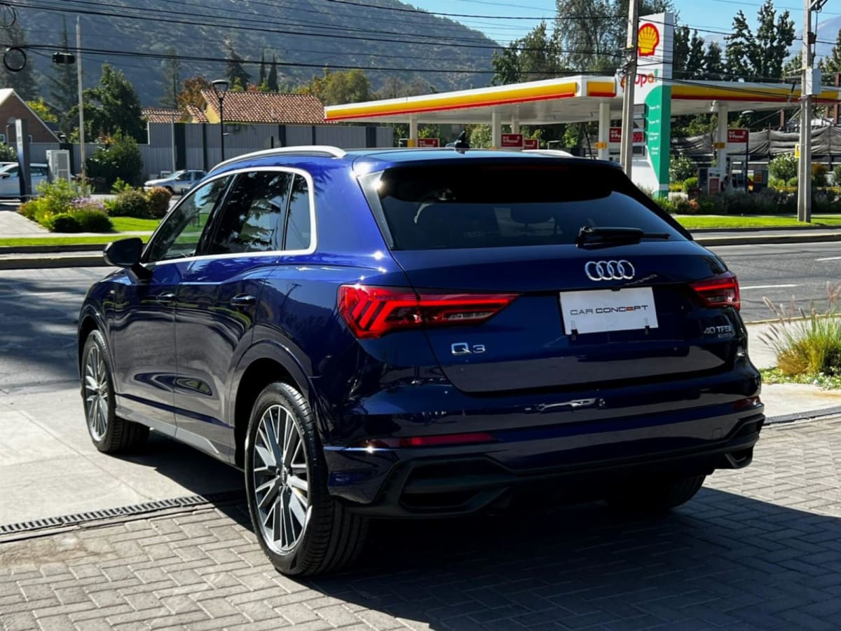 2025 Audi Q3 40 Azul - Miniatura 6