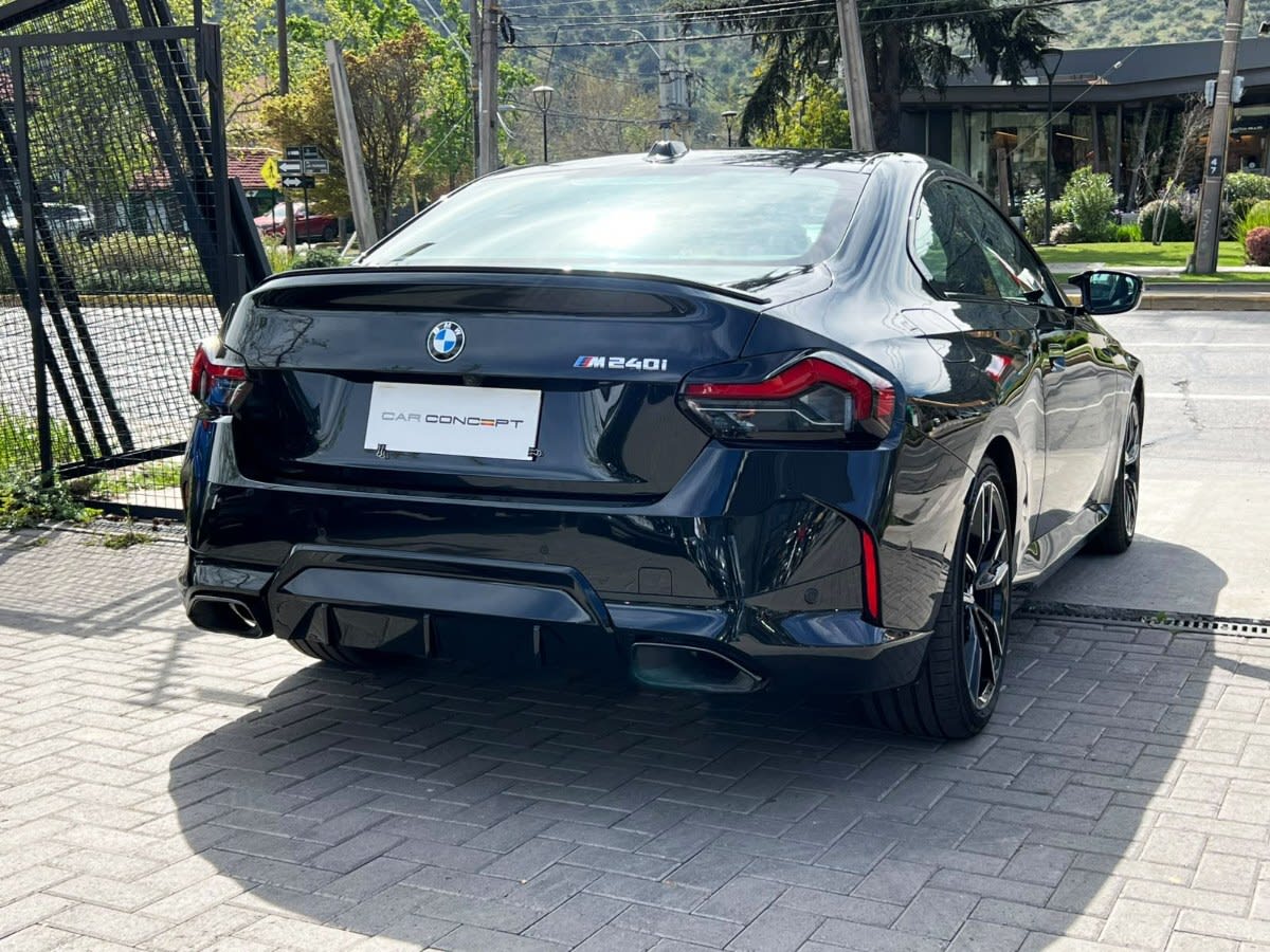 2026 BMW M240 COUPE Negro - Miniatura 4