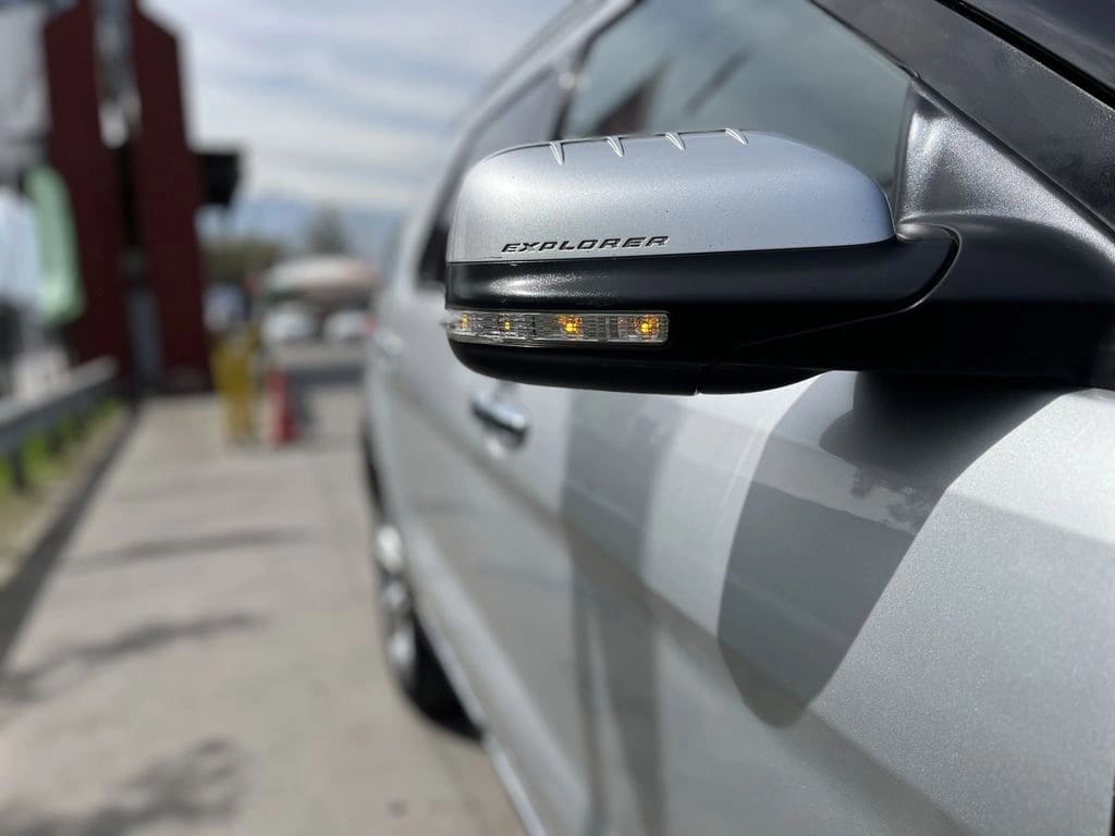 2015 Ford EXPLORER - Miniatura 5