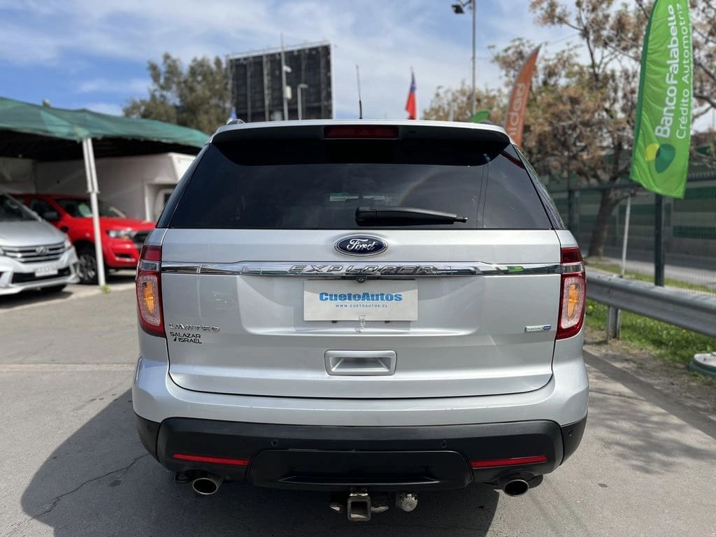 2015 Ford EXPLORER - Miniatura 7