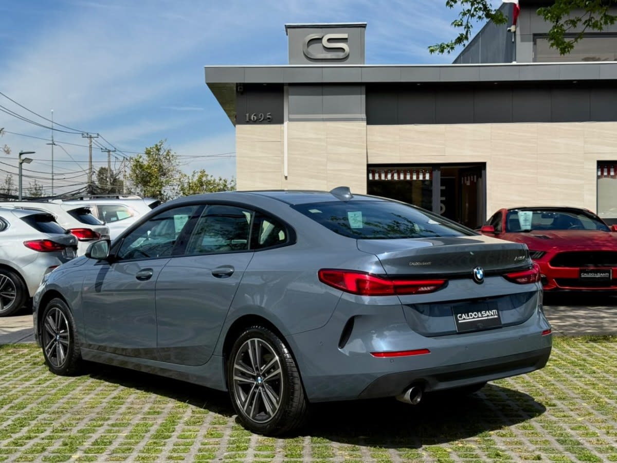 2021 BMW 218I GRAN Gris - Miniatura 3