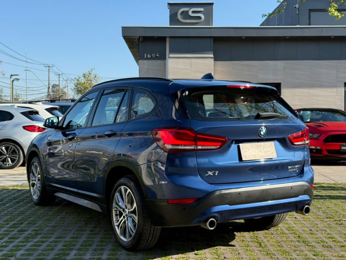 2022 BMW X1 SDRIVE Azul - Miniatura 3
