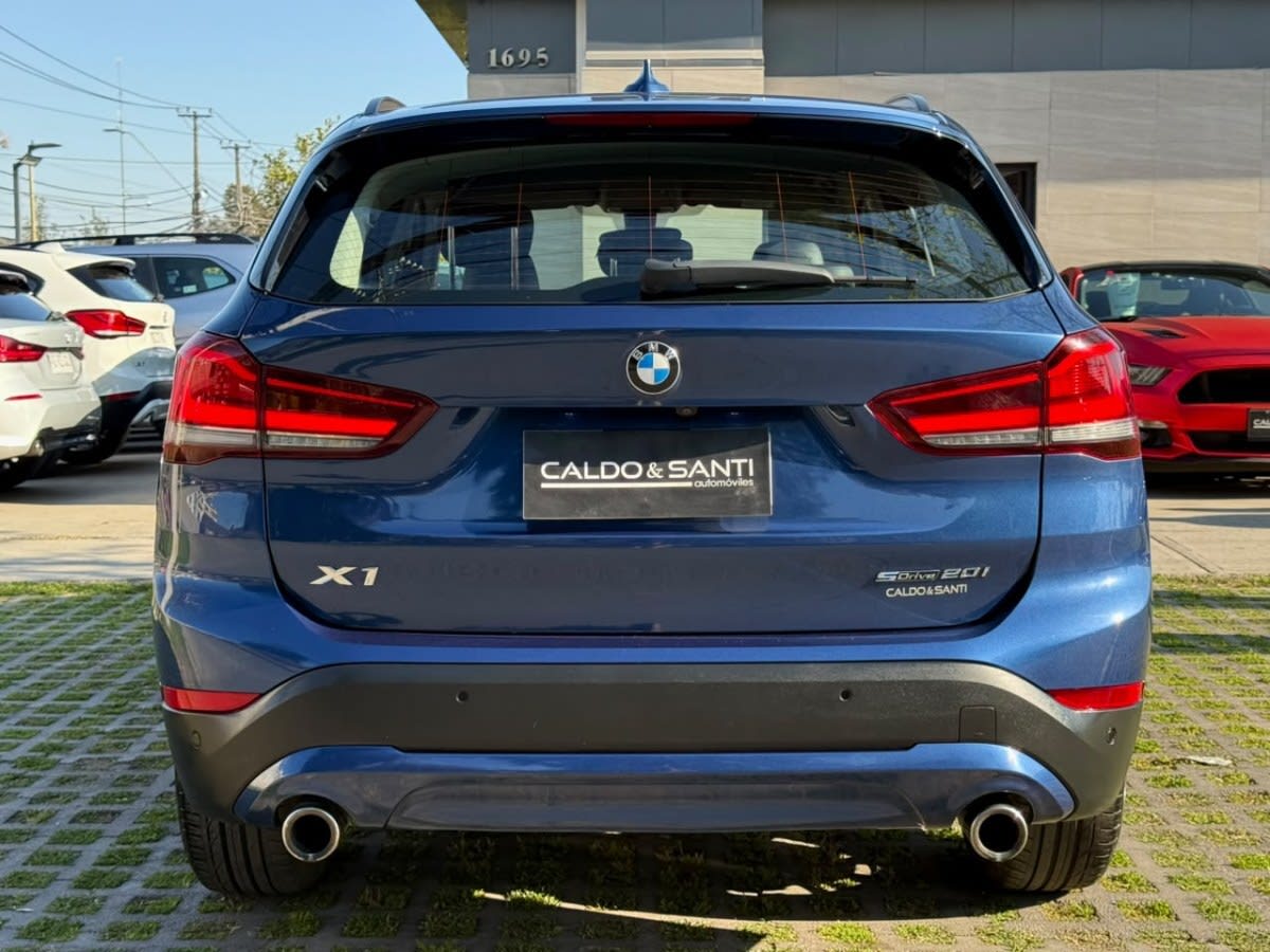 2022 BMW X1 SDRIVE Azul - Miniatura 4