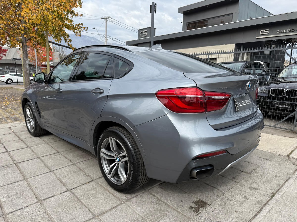 2016 BMW X6 XDRIVE50I Gris - Miniatura 6
