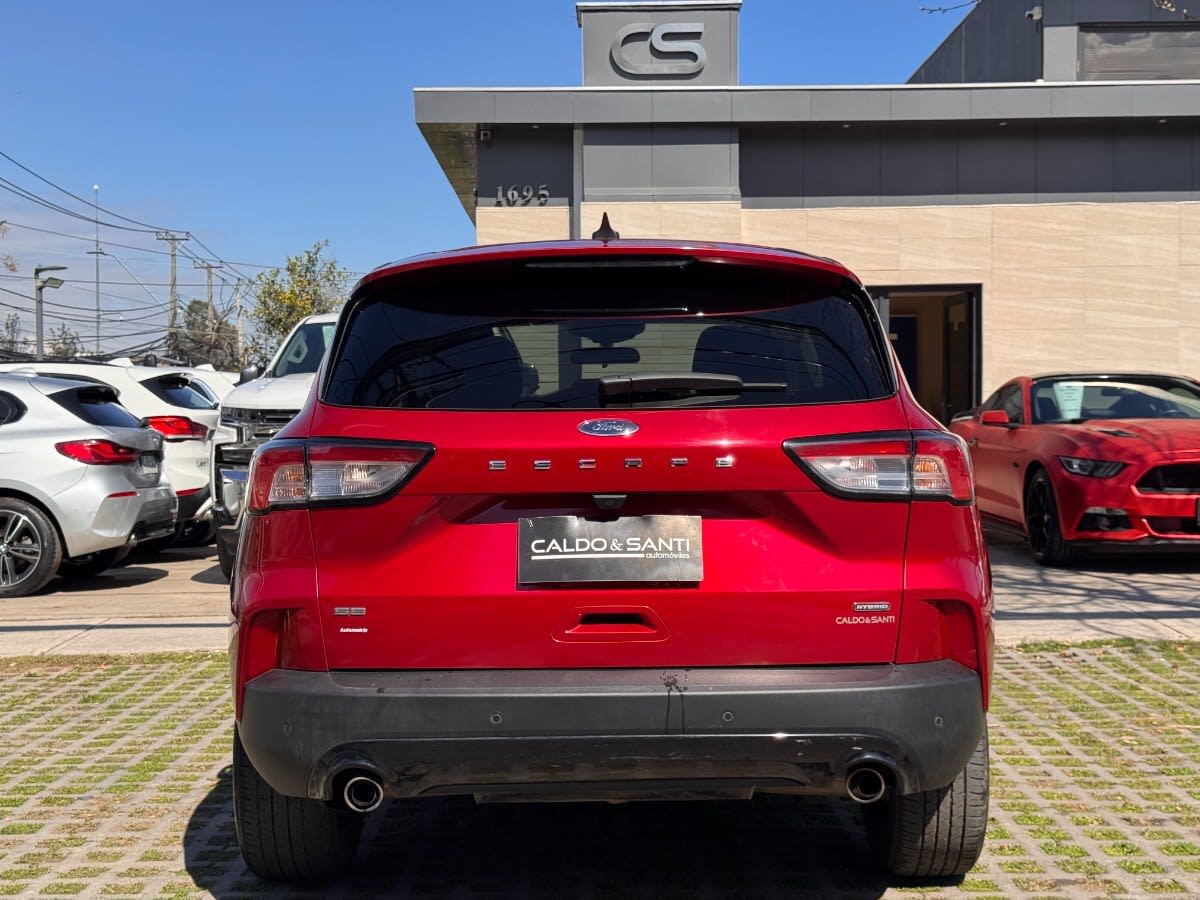 2023 Ford ESCAPE 2.5 Rojo - Miniatura 4