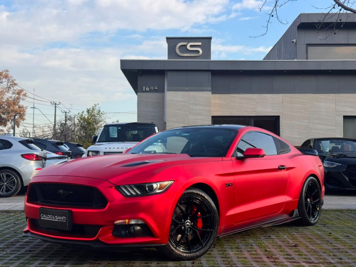 2015 Ford Mustang GT Rojo - Imagen 1