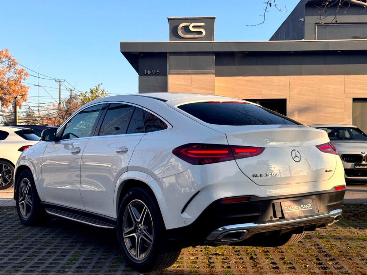 2024 MERCEDES BENZ GLE 300D 2.0 BLANCO - Miniatura 3