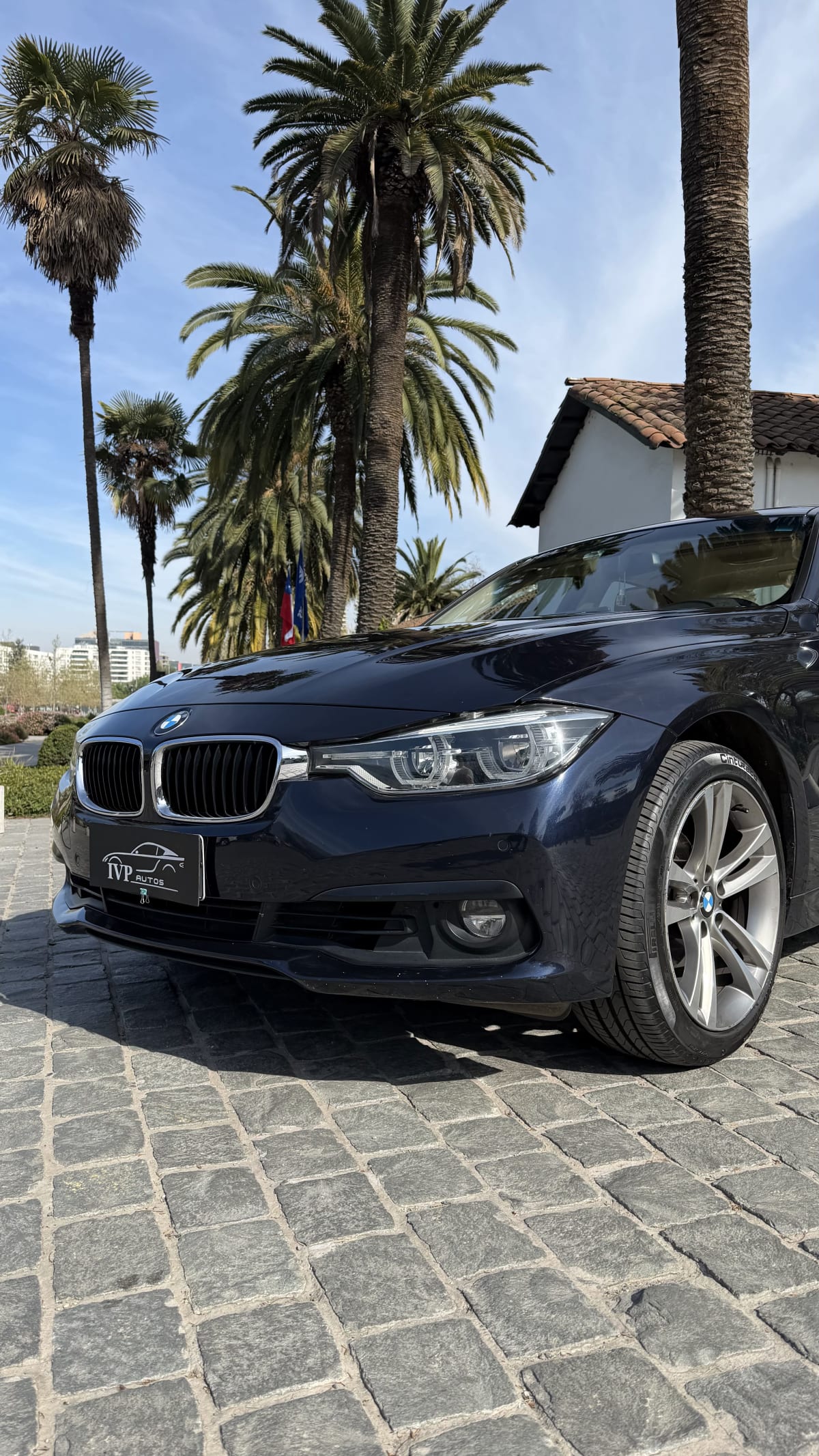 2016 BMW 320I SPORT Azul - Miniatura 2