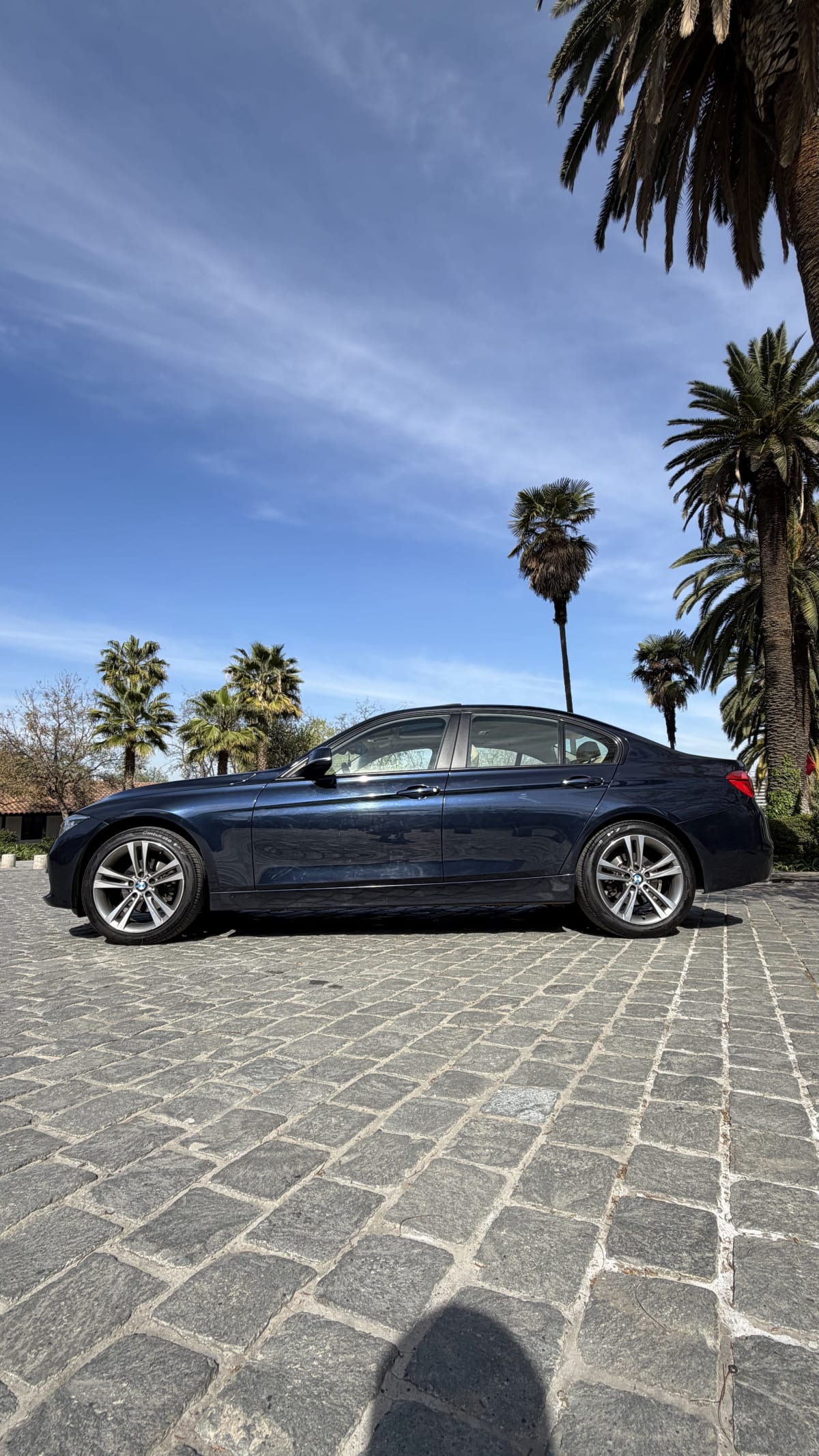 2016 BMW 320I SPORT Azul - Miniatura 9