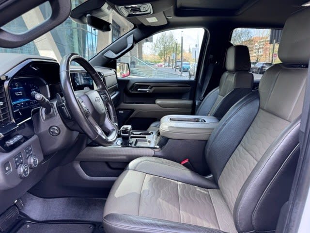 2023 Chevrolet SILVERADO ZR2 Blanco - Miniatura 8