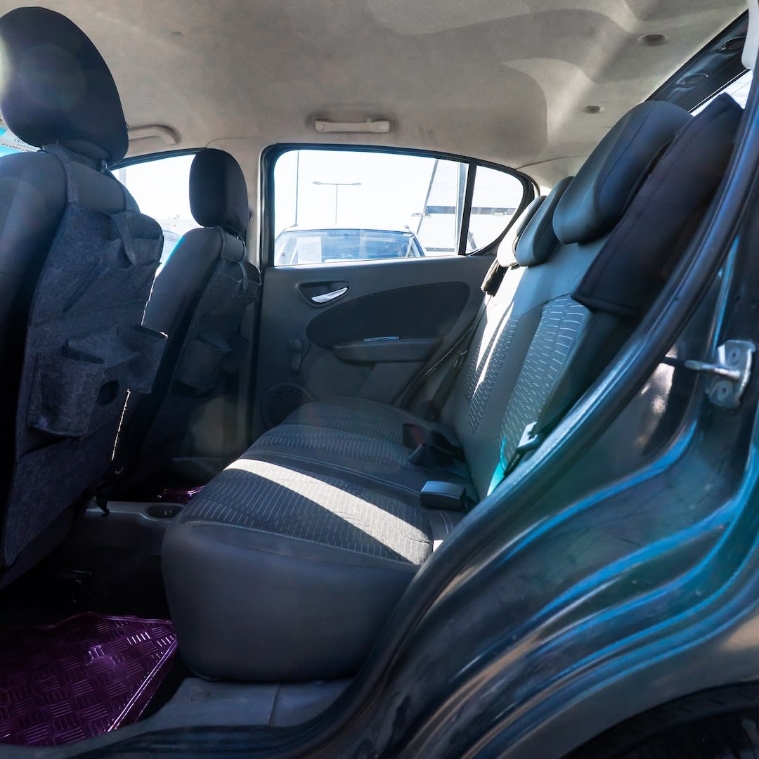 2014 Fiat Palio Attractive - Miniatura 2