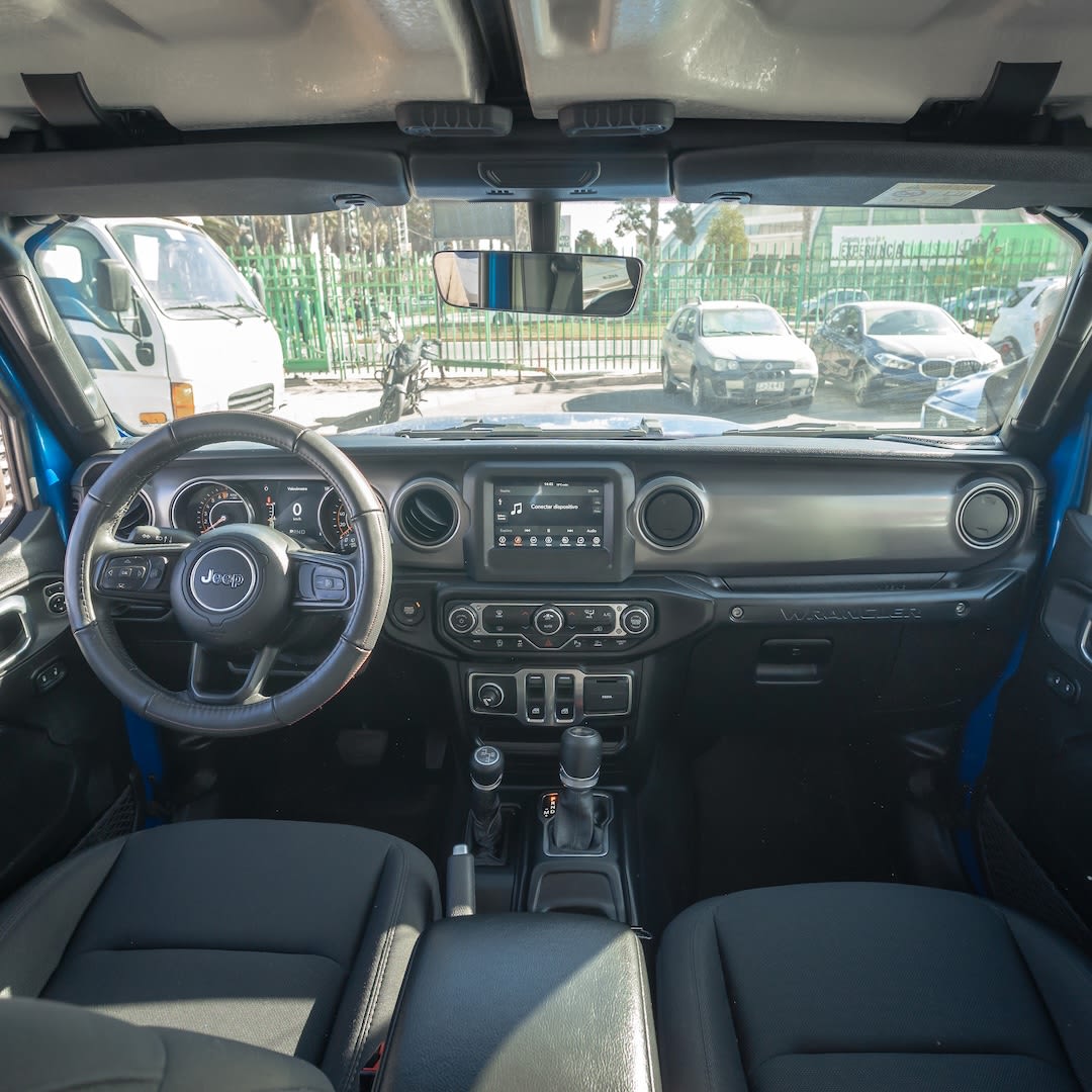 2021 Jeep Wrangler Sport - Miniatura 3