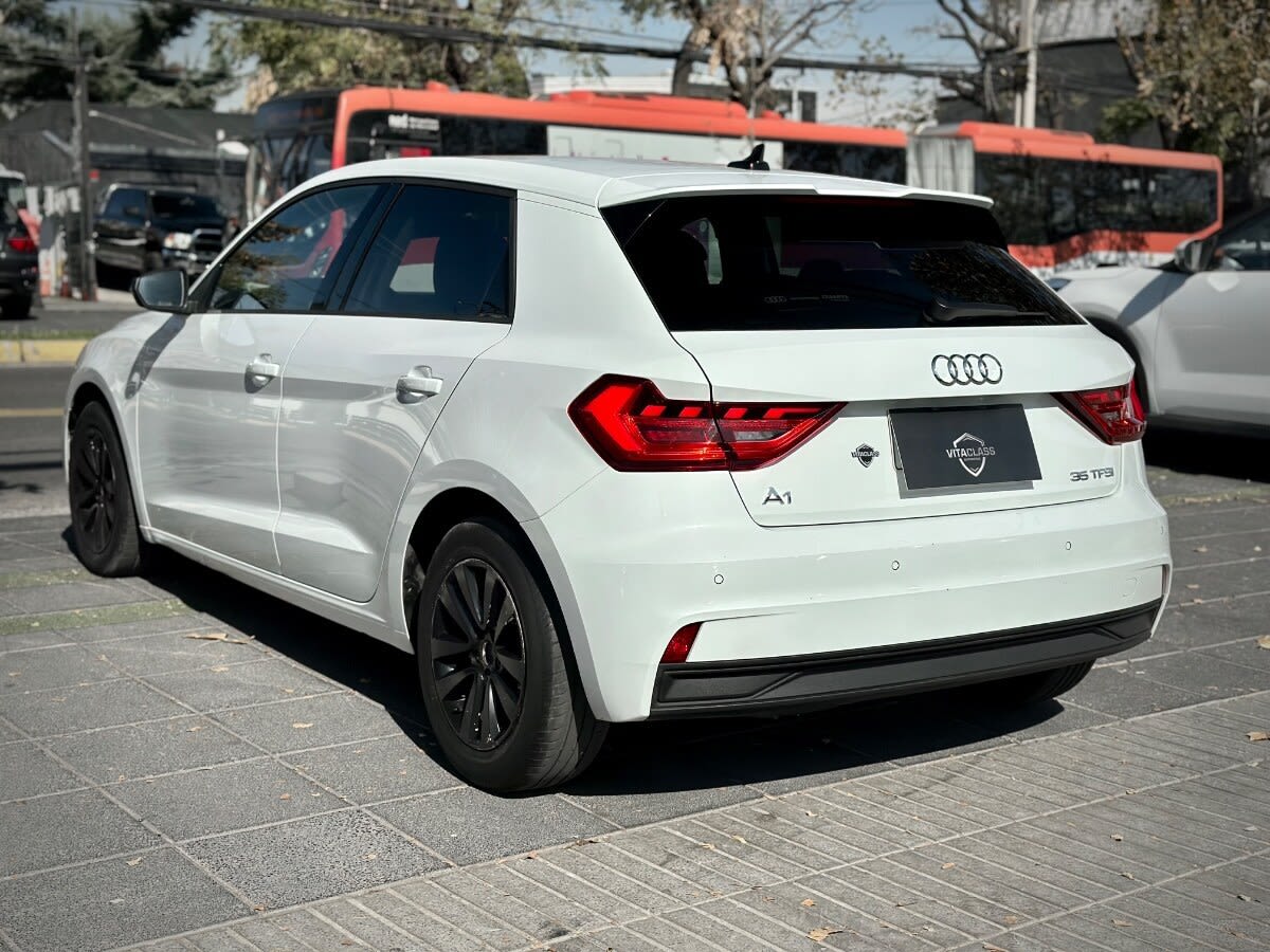 2023 Audi A1 35 - Miniatura 4