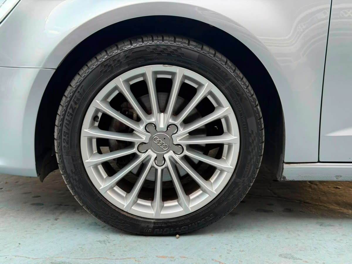 2015 Audi A3 SPORTBACK - Miniatura 7