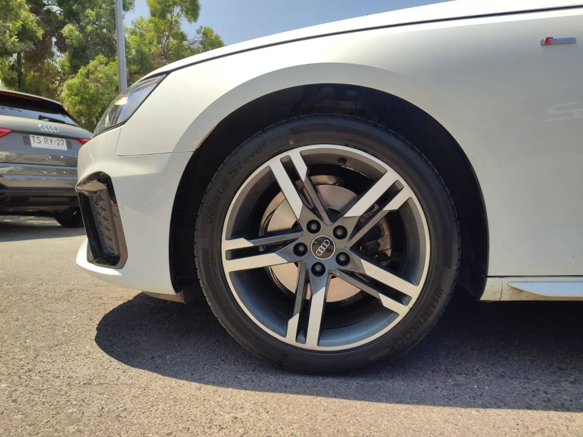 2024 Audi A4 35 - Miniatura 5