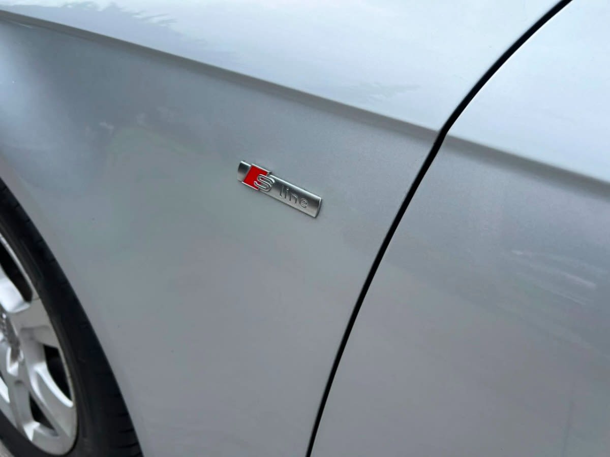 2015 Audi A4 2.0 - Miniatura 8