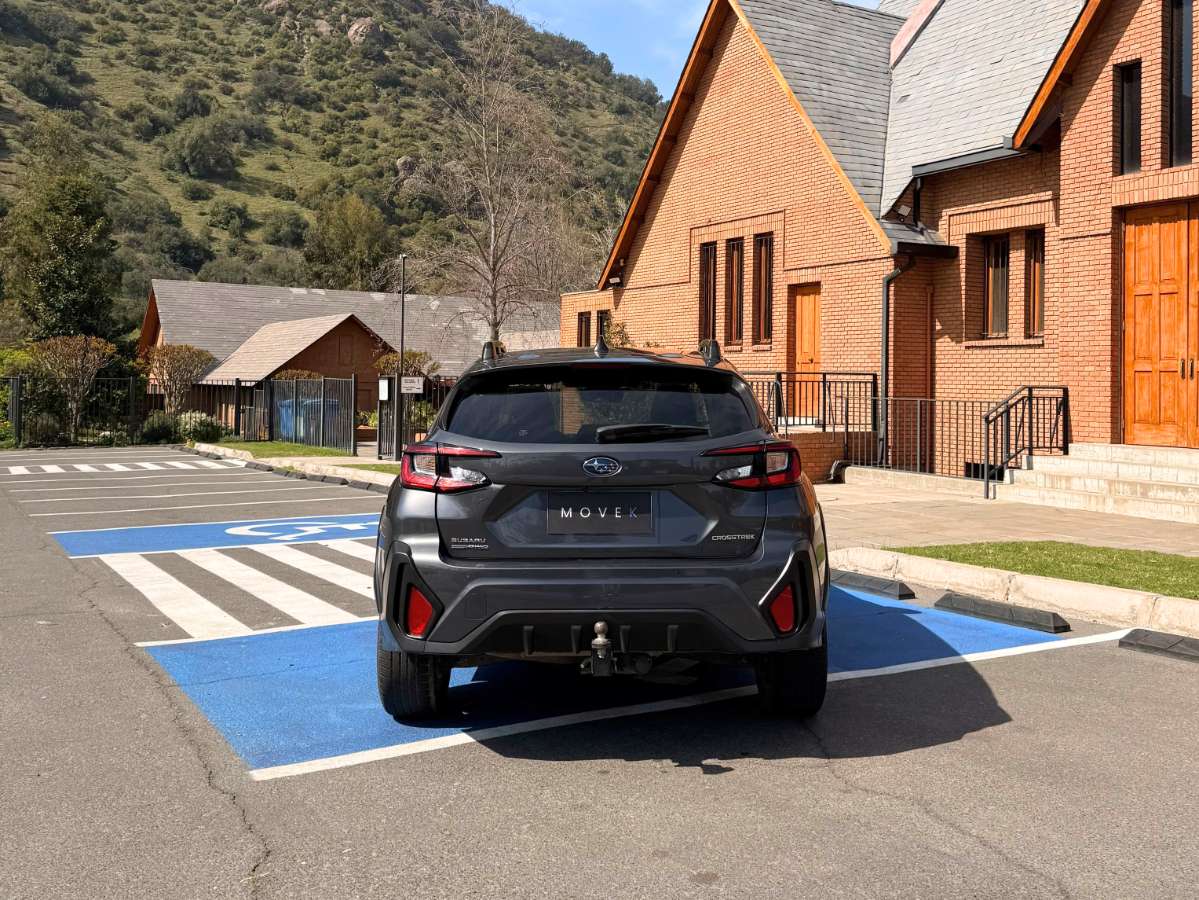 2024 Subaru Crosstrek 2.0 Gris - Miniatura 4
