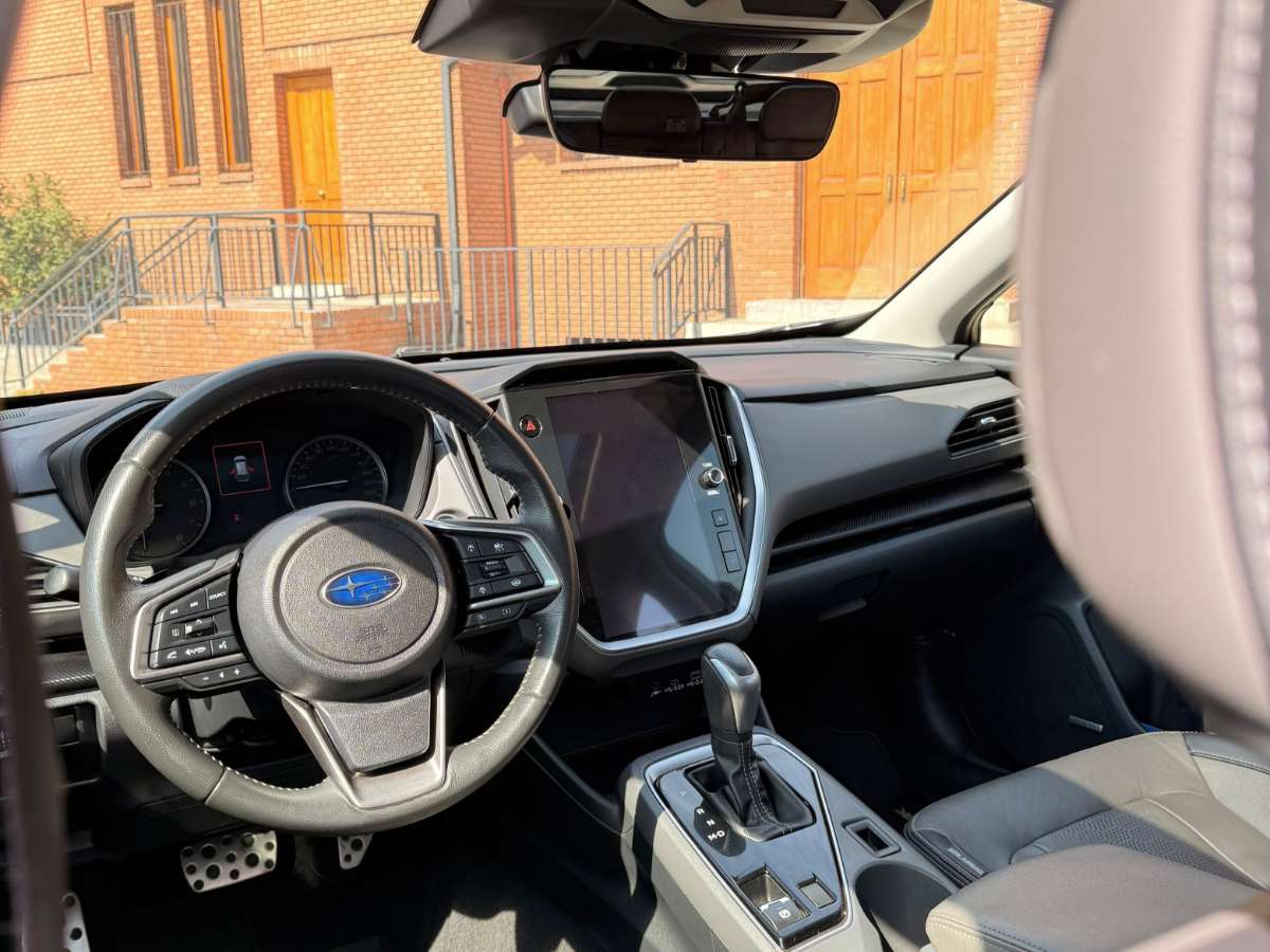 2024 Subaru Crosstrek 2.0 Gris - Miniatura 7