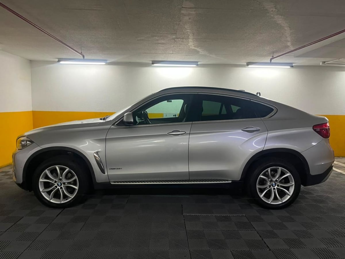 2017 BMW X6 Xdrive35 I Plata - Miniatura 2