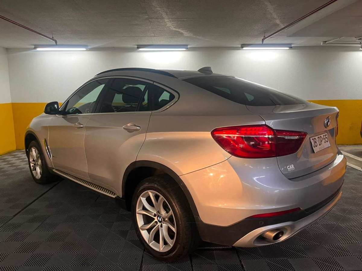 2017 BMW X6 Xdrive35 I Plata - Miniatura 3