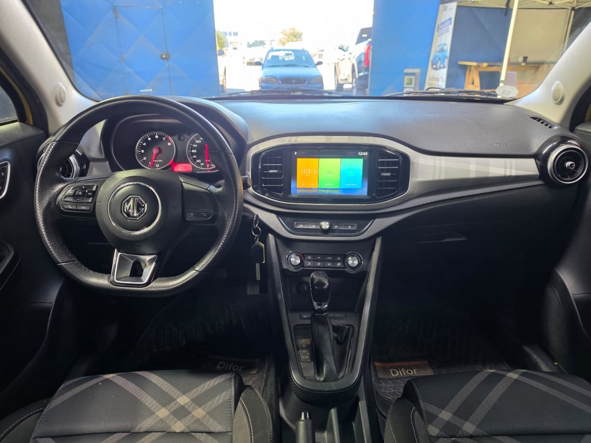 2023 MG 3 Hatch Back Amarillo - Miniatura 8