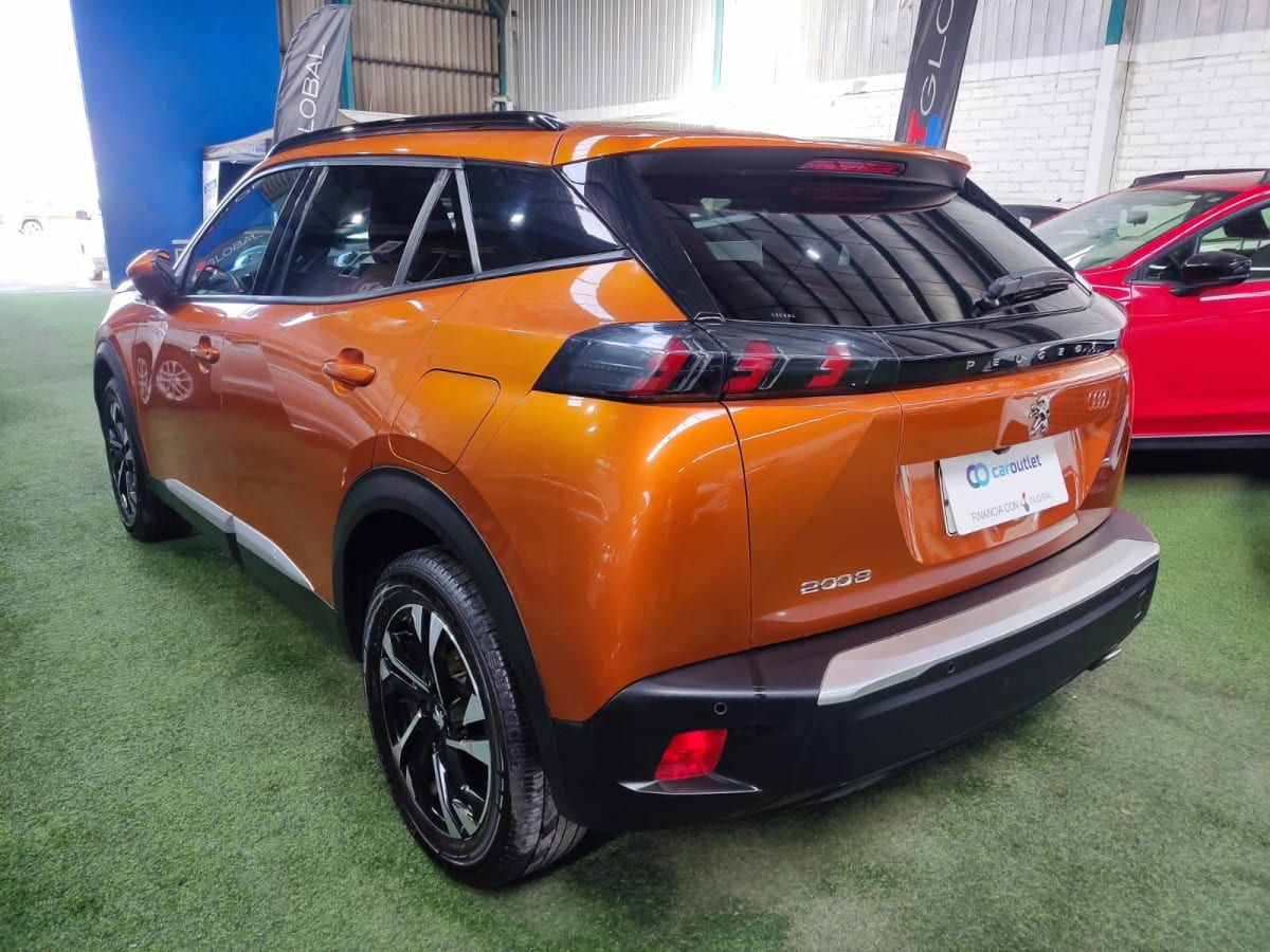 2023 Peugeot 2008 Blue HDI Naranja - Miniatura 2