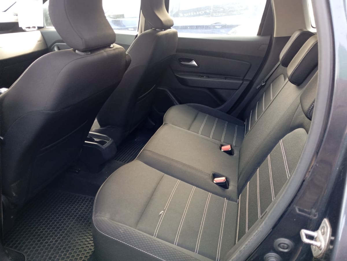 2022 Renault Duster 4x2 Gris - Miniatura 7