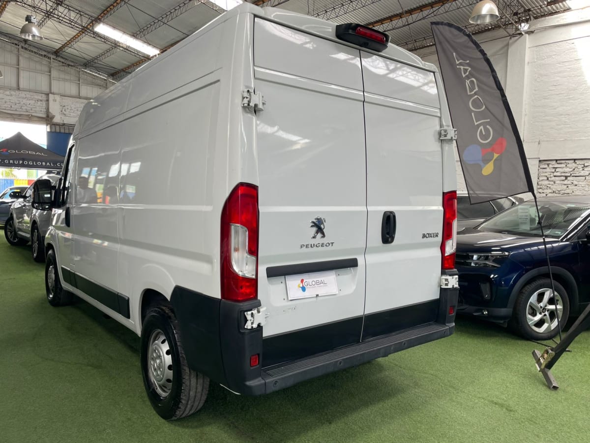 2024 Peugeot Boxer L2h2 Bluehdi Blanco - Miniatura 3
