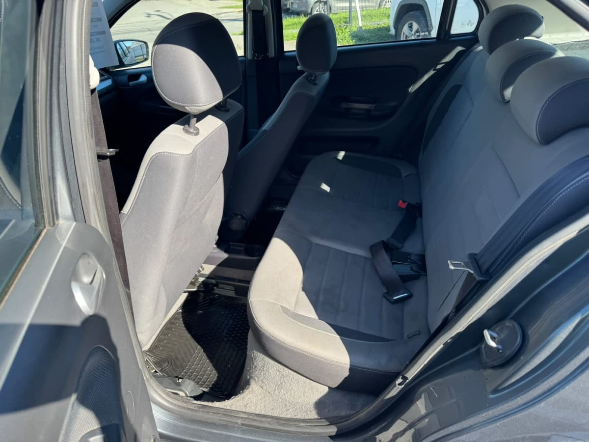 2017 Volkswagen GOL Highline 1.6 Gris - Miniatura 7