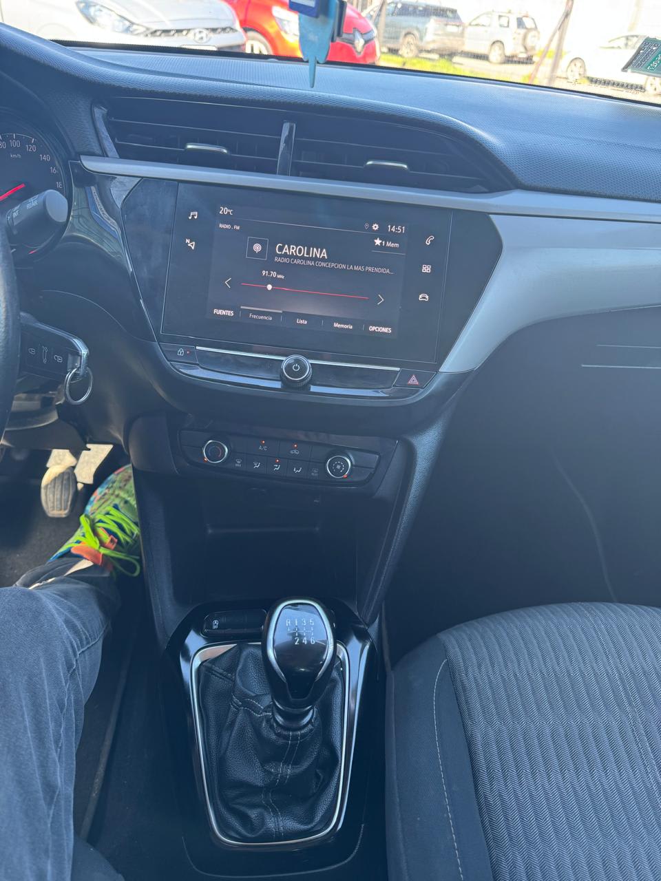 2021 Opel Corsa 1.5 Rojo - Miniatura 7