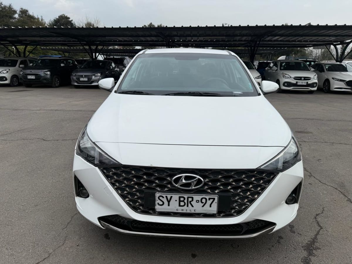 2023 Hyundai Accent HCI 1.4 Blanco - Miniatura 8