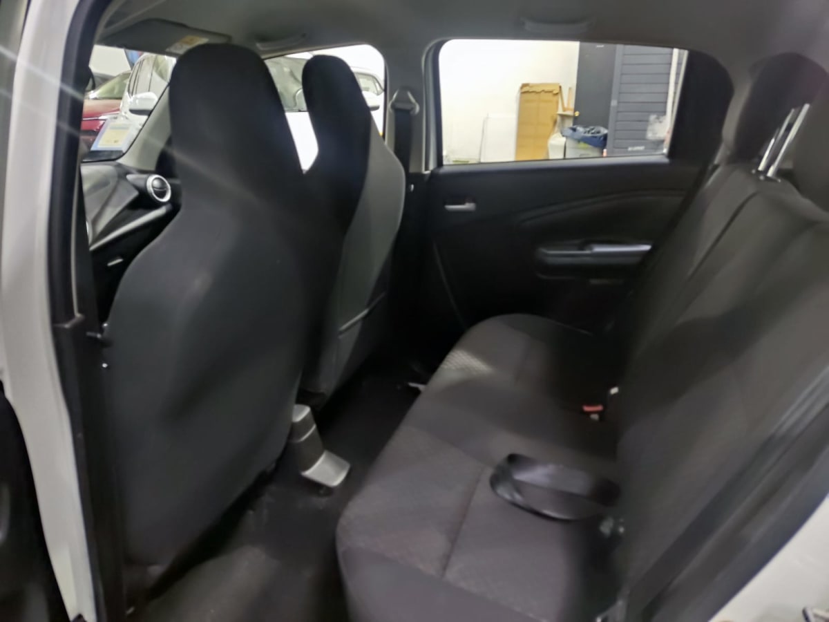 2024 Suzuki Celerio 1.0 Blanco - Miniatura 10
