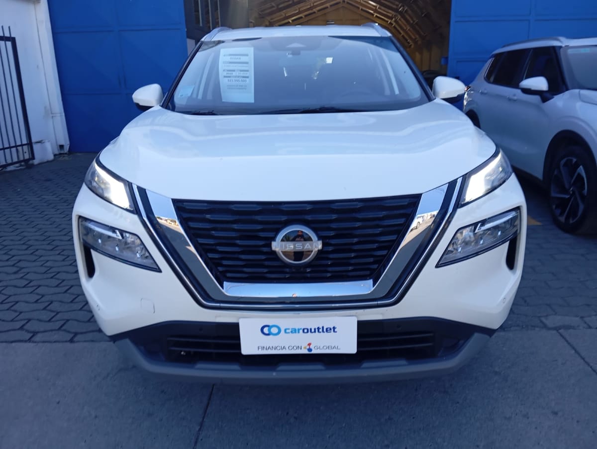 2025 Nissan X-Trail X Trail 4x2 Blanco - Miniatura 4