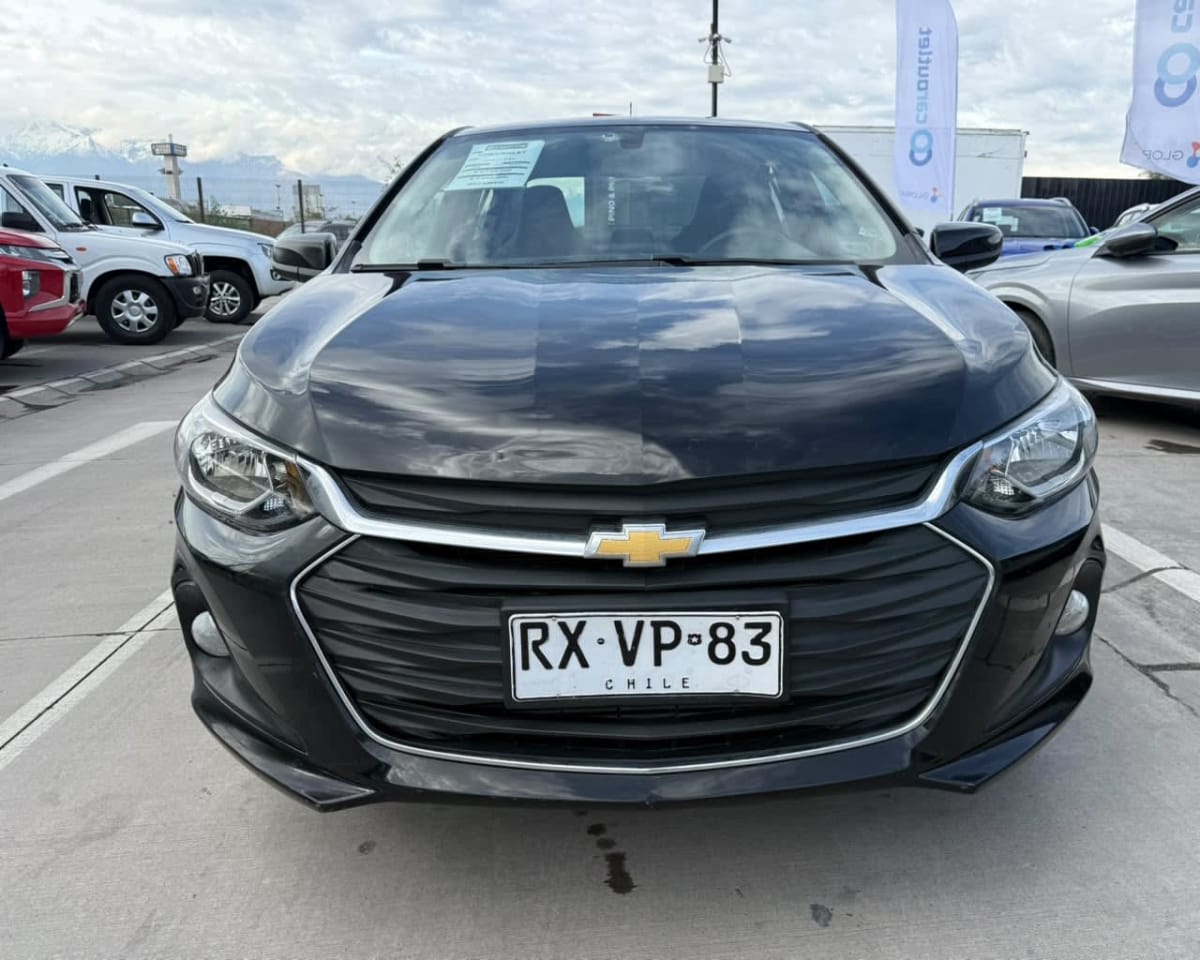 2022 Chevrolet Onix NB LT Negro - Miniatura 8