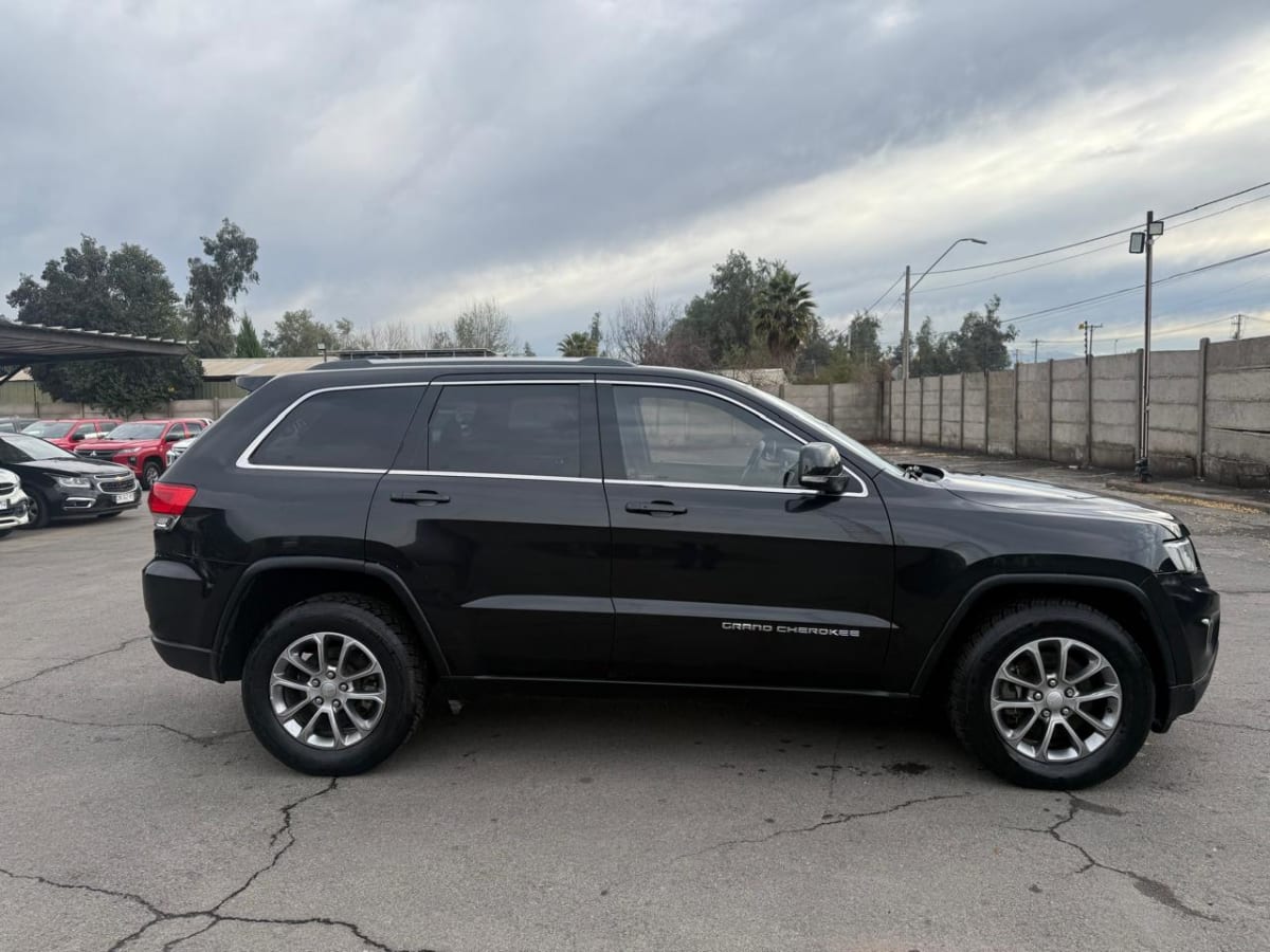 2014 Jeep NEW Grand Cherokee Negro - Miniatura 6